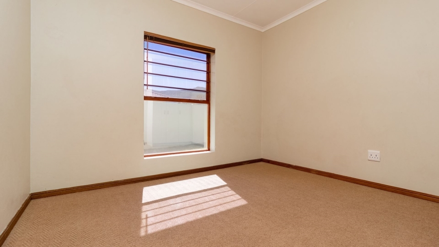 3 Bedroom Property for Sale in Sandbaai Western Cape